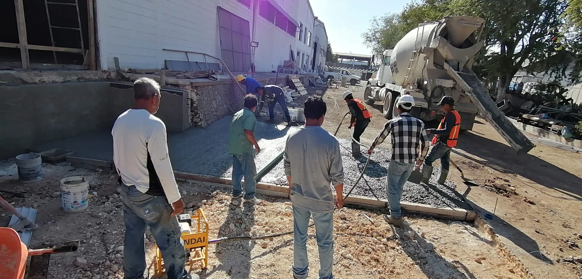 Vaciado de concreto para anden