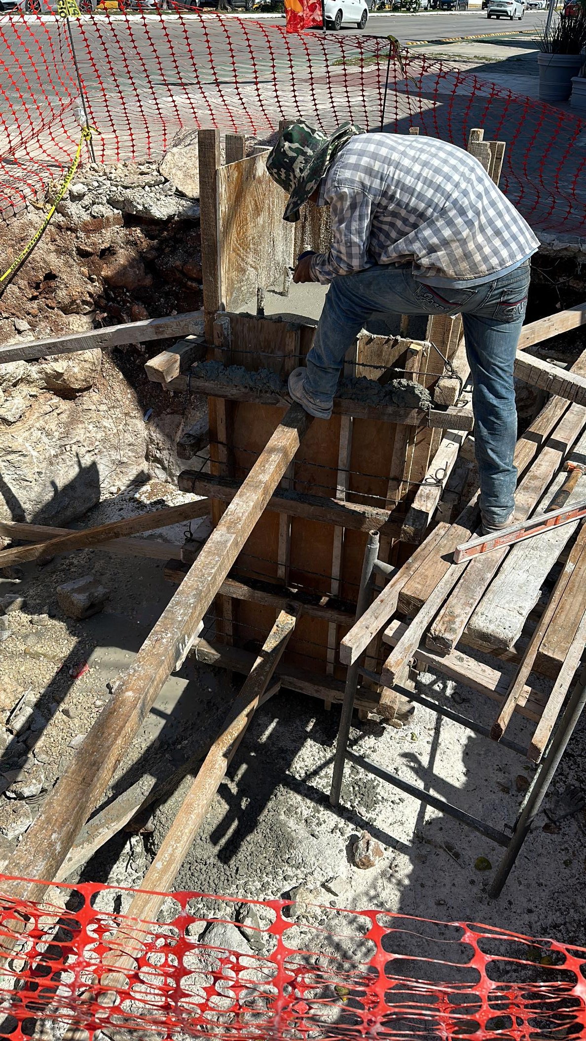 Cimentación para anuncios - Servicio de construcción en Mérida